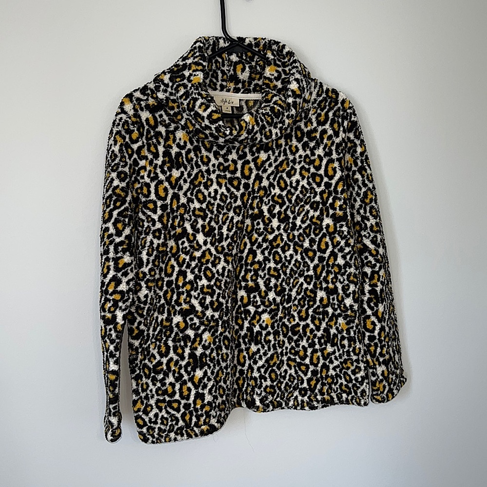 Sweater -
